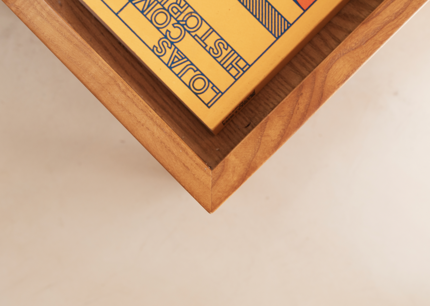 INDRA Sidetable