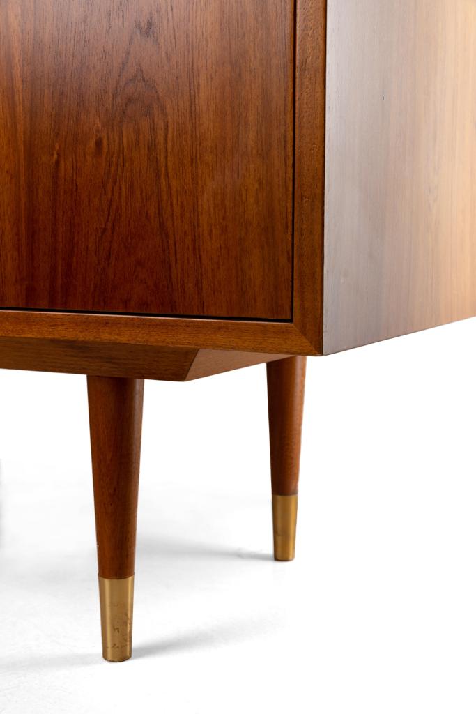 VIALONE Sideboard